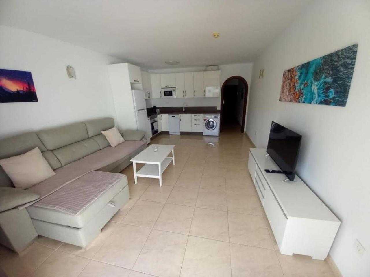 Victoria Court 2 - Lovely Apartment 65 Лос Кристианос Экстерьер фото