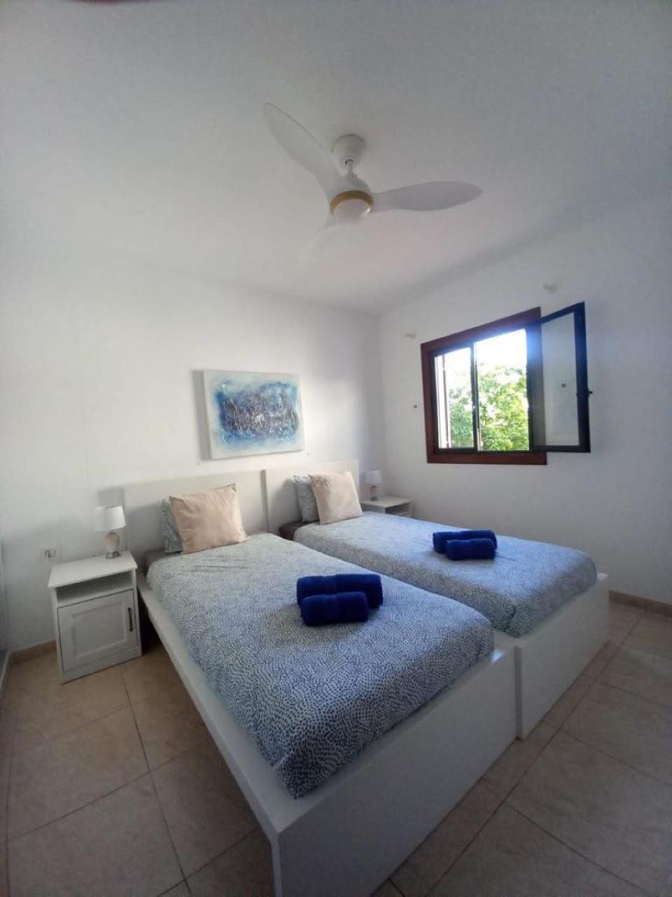 Victoria Court 2 - Lovely Apartment 65 Лос Кристианос Экстерьер фото
